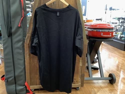 シャツのオーバーサイズシャツ