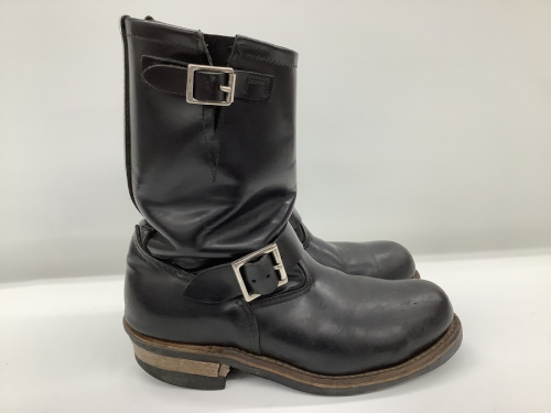 エンジニアブーツのRED WING