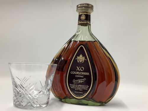 テーブルウェアのガラス