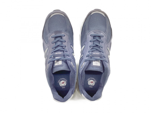 スニーカーのNEW BALANCE