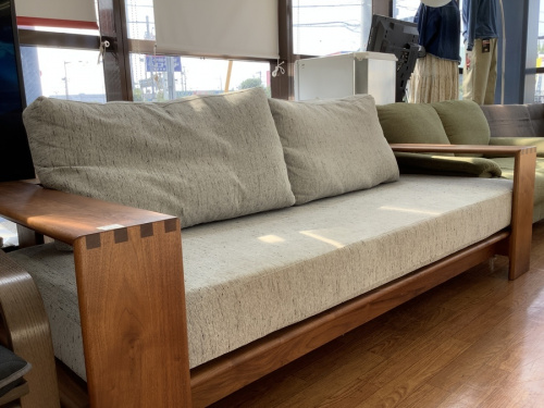 2人掛けソファーのイバタインテリア