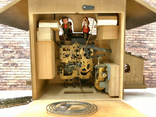 カッコー時計のLOTSCHER