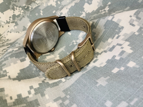 TIMEX×MYSTERY RANCHのクォーツ