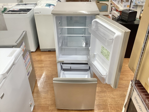 冷蔵庫の2ドア冷蔵庫