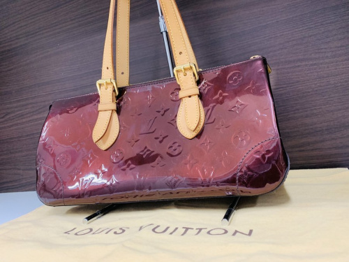 バッグのハンドバッグ