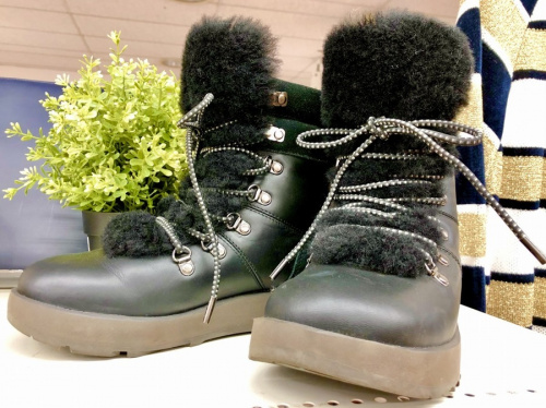 スマホで購入】【UGG(アグ)ウォータープルーフブーツ】入荷のご案内