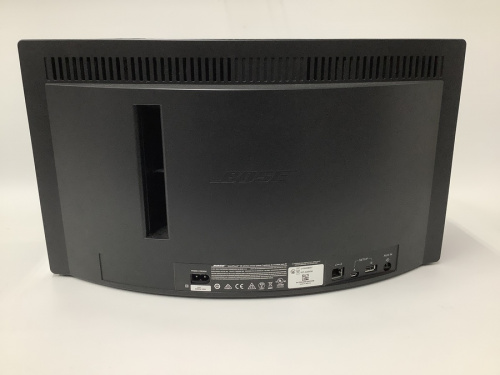 スピーカーシステムのBOSE