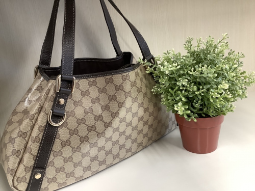 バッグ・財布のバッグ