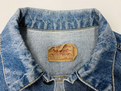 デニムジャケットのLEVI’S