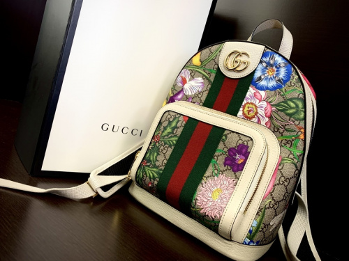 バッグ・財布のバッグ