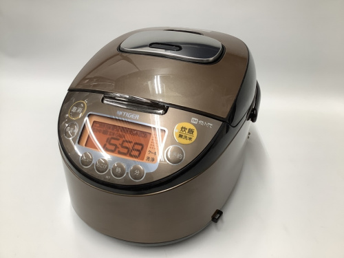 キッチン家電の炊飯器