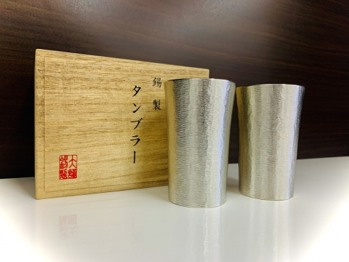 テーブルウェアのガラス