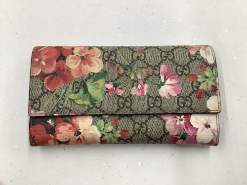 キッチンカウンターのGUCCI