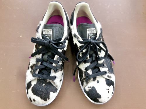 スニーカー　シューズのadidas　アディダス