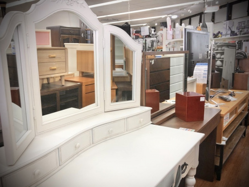 東京　武蔵村山　青梅　瑞穂　昭島　東大和　立川　東村山　西多摩　多摩地区　埼玉　入間　狭山　所沢　買取　買い取り　家具　テーブル