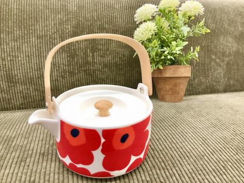テーブルウェアの喫茶　ポット