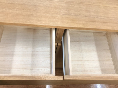 万能収納のキャビネット　棚