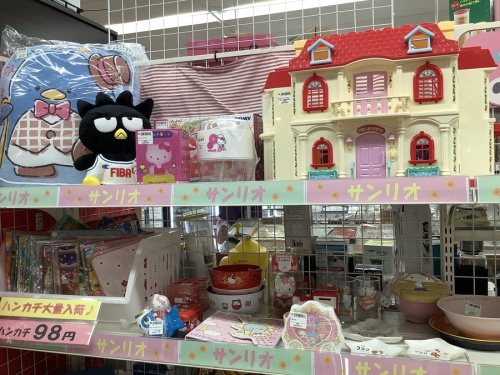 ハローキティ　ディズニのかわいい　cawaii