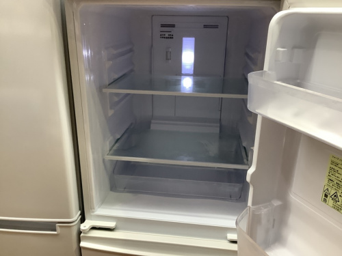 冷蔵庫の2ドア冷蔵庫