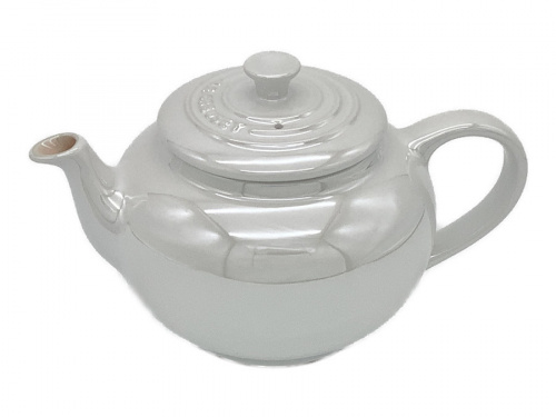 洋食器のマグカップ