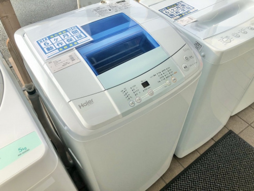 縦型式洗濯機の全自動洗濯機