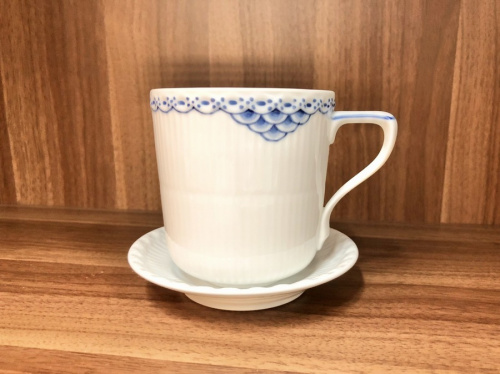 洋食器 食器のマグカップ&ソーサー