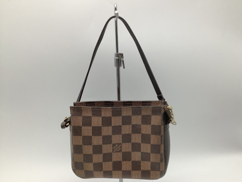 ポーチのコスメポーチ