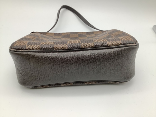 LOUIS VUITTONのハンドバック