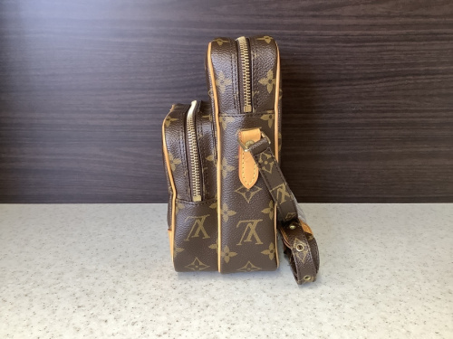 ショルダーバッグのLOUIS VUITTON　ルイヴィトン