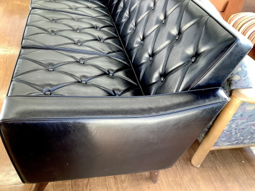 3人掛けソファーのカリモク60