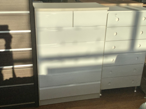 収納家具のチェスト