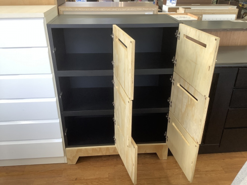 チェストの木製ロッカー