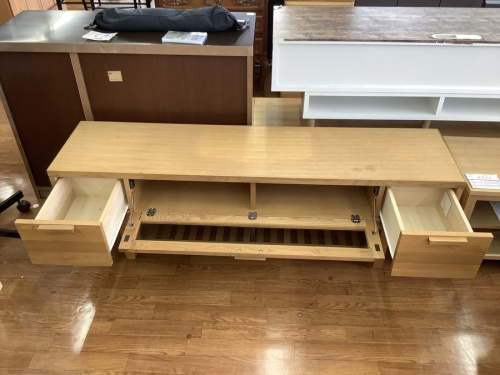 AV収納のローボード
