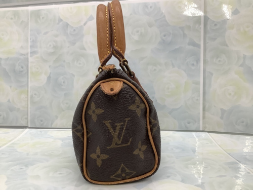 ハンドバッグのLOUIS VUITTON