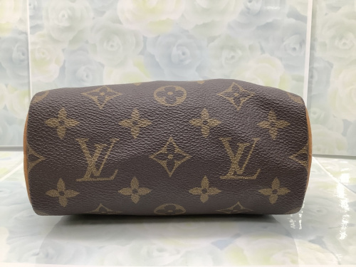 LOUIS VUITTONの立川