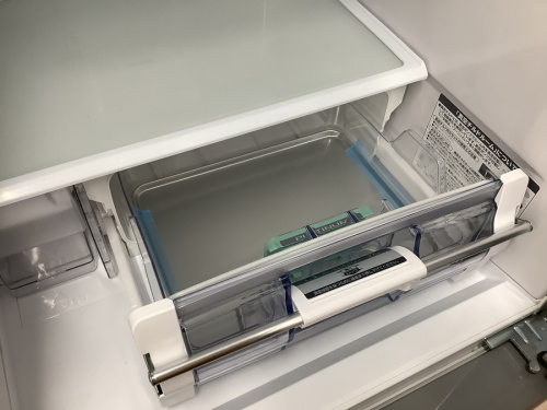 冷蔵庫の3ドア冷蔵庫