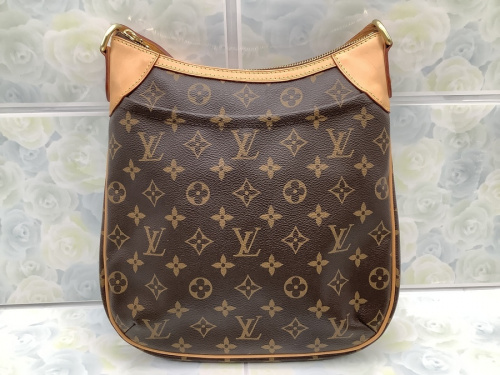 バッグのショルダーバッグ