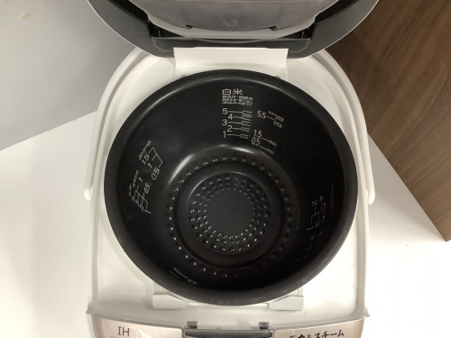 圧力IH炊飯ジャーのHITACHI