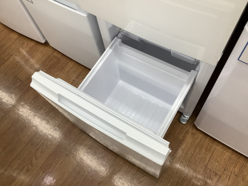 2ドア冷蔵庫のSHARP