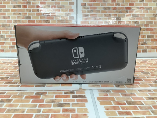 ゲーム機のNintendo Switch Lite