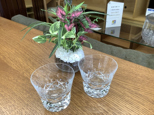 テーブルウェアのガラス