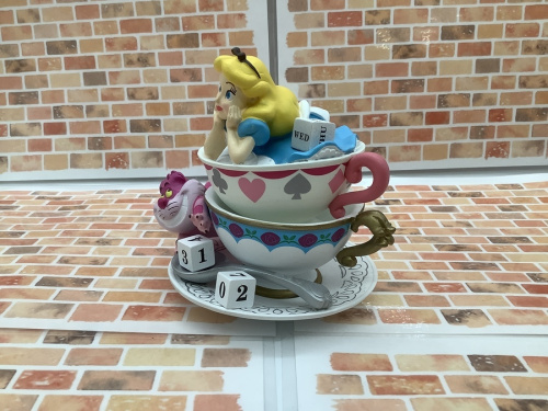 アリスフィギュアカレンダーのDisney