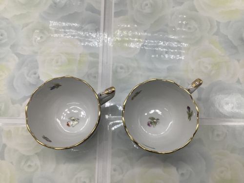 HERENDの花と蝶