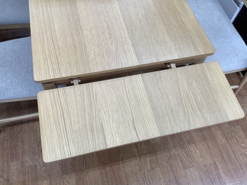 ダイニング4点セットのUNICO