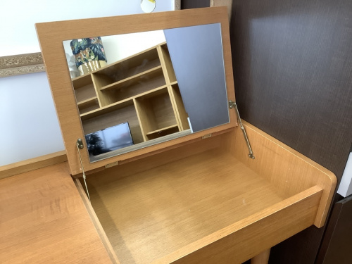 ドレッサーの1面ドレッサー