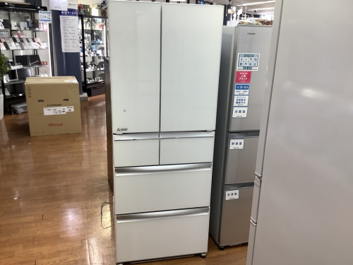 キッチン家電の冷蔵庫