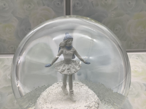 スノードームのWEDGWOOD