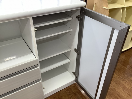 キッチン収納のキッチンカウンター