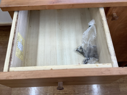 万能収納のウォールキャビネット