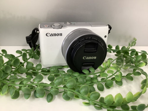 カメラのデジタルカメラ